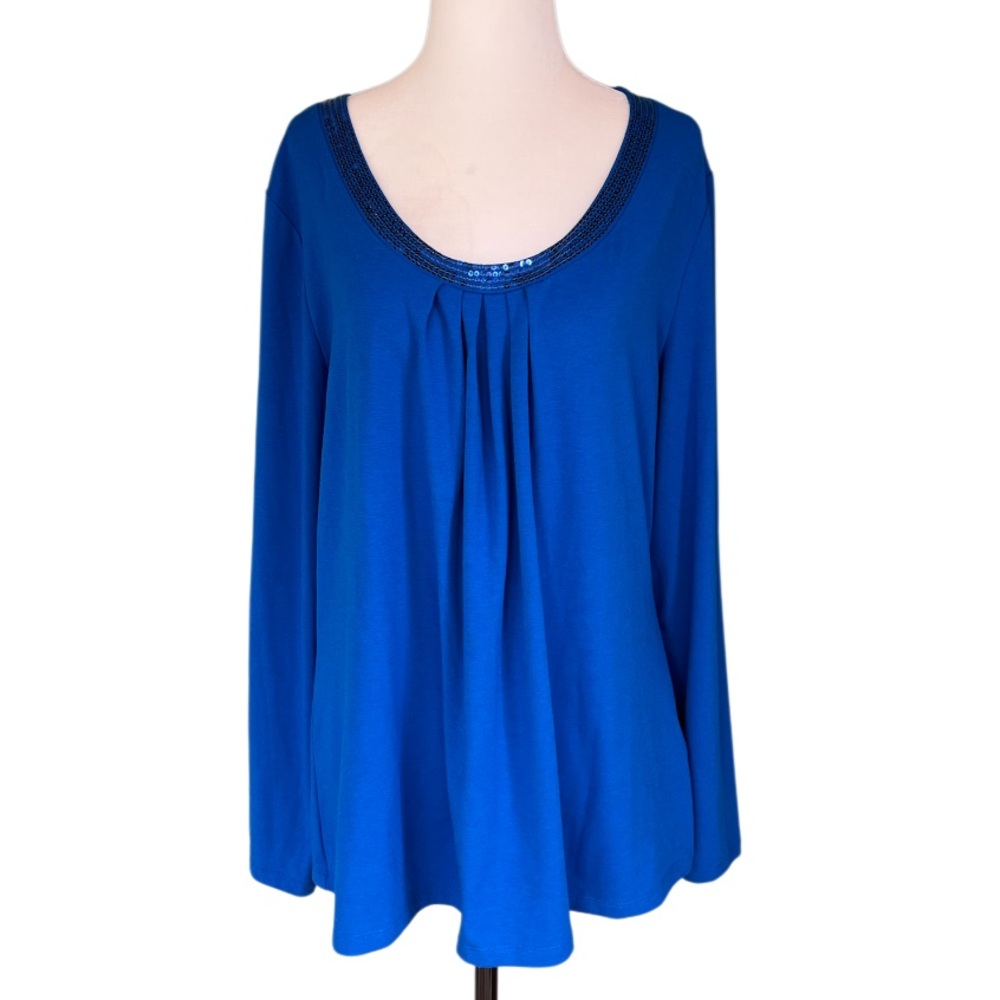 🌟3/$25 🌟Reitman’s Royal Blue Blouse with Sequin Neckline